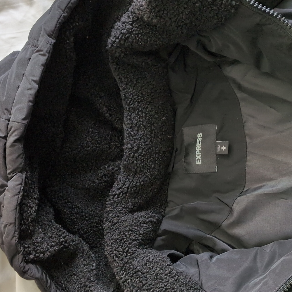 Express Black Puffer Jacket - Picture 3 of 6